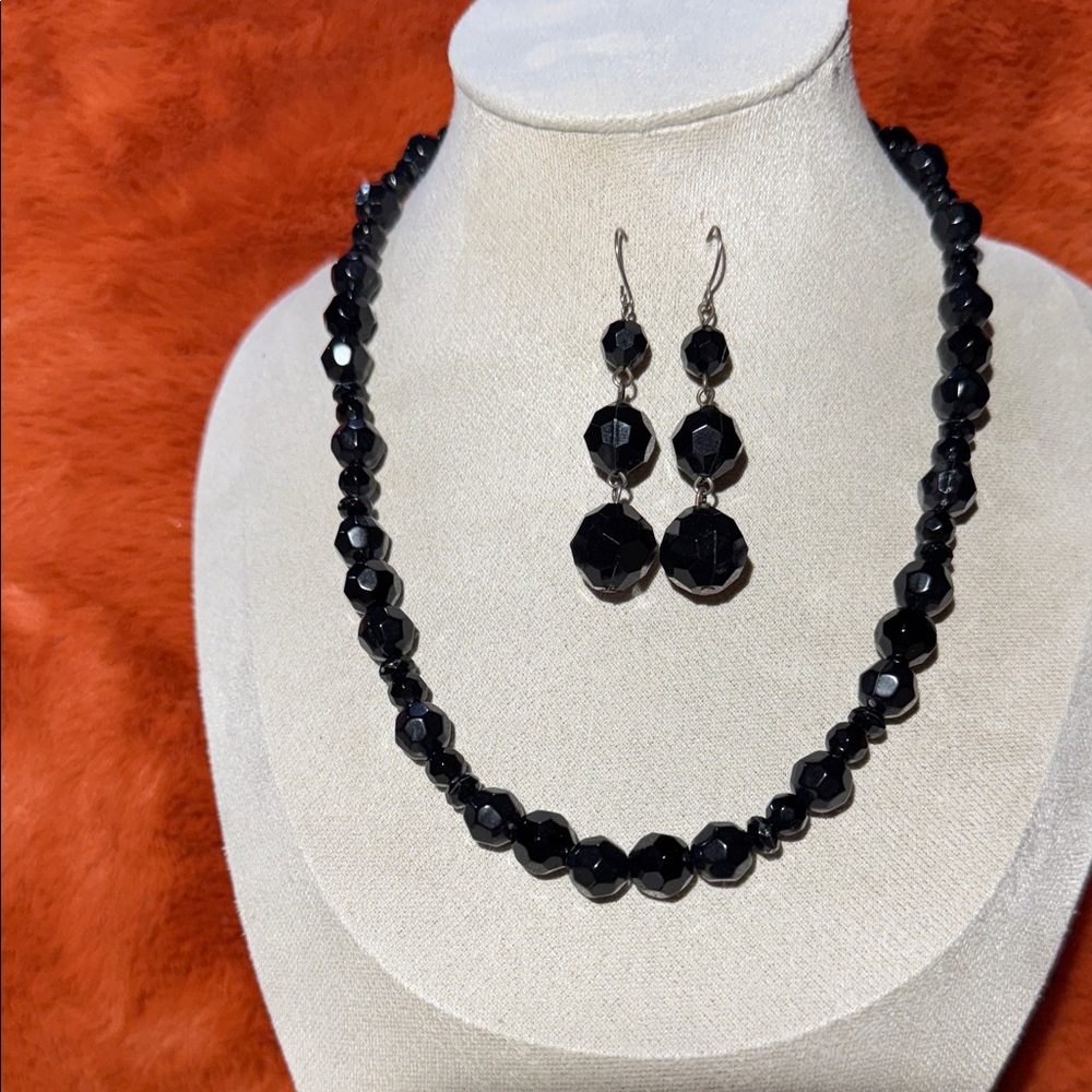 Elegant Black Beaded Necklace and Earring Set